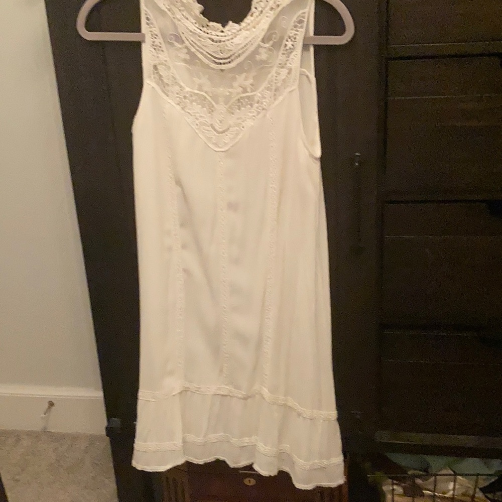 Lovely white summer dress!